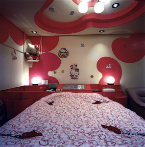 Hello Kitty Bondage Room in a Love Hotel 2