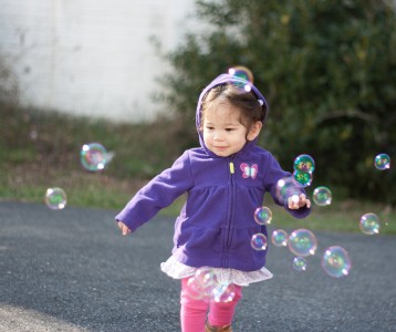 Scarlett discovering bubbles
