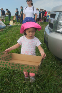 Scarlett carries the box