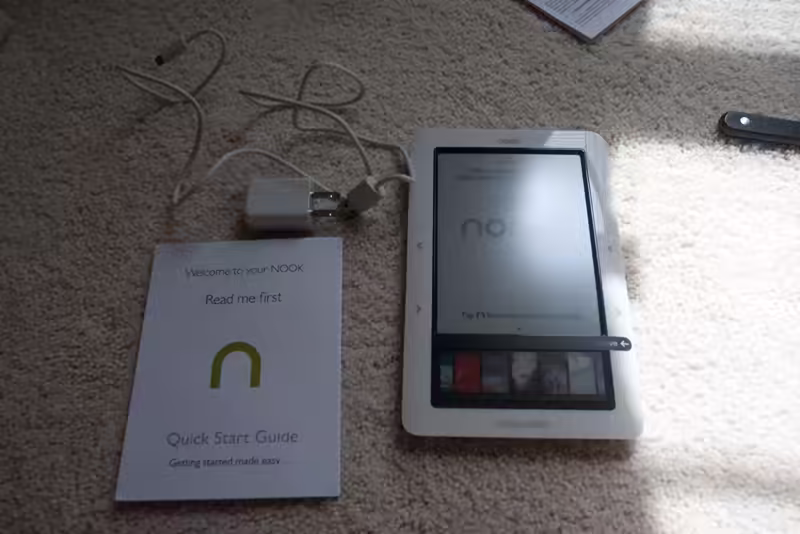 What’s in the Barnes and Noble Nook Box