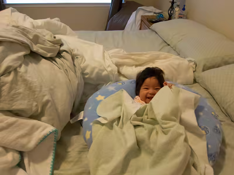Scarlett Plays with her Blanket