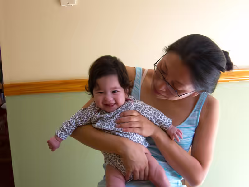 Dina Makes Scarlett Laugh