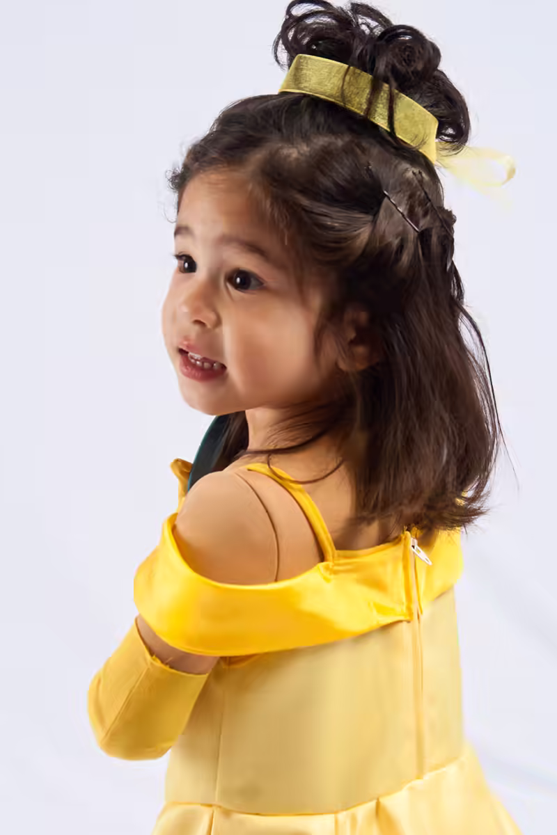 Belle and her Mirror