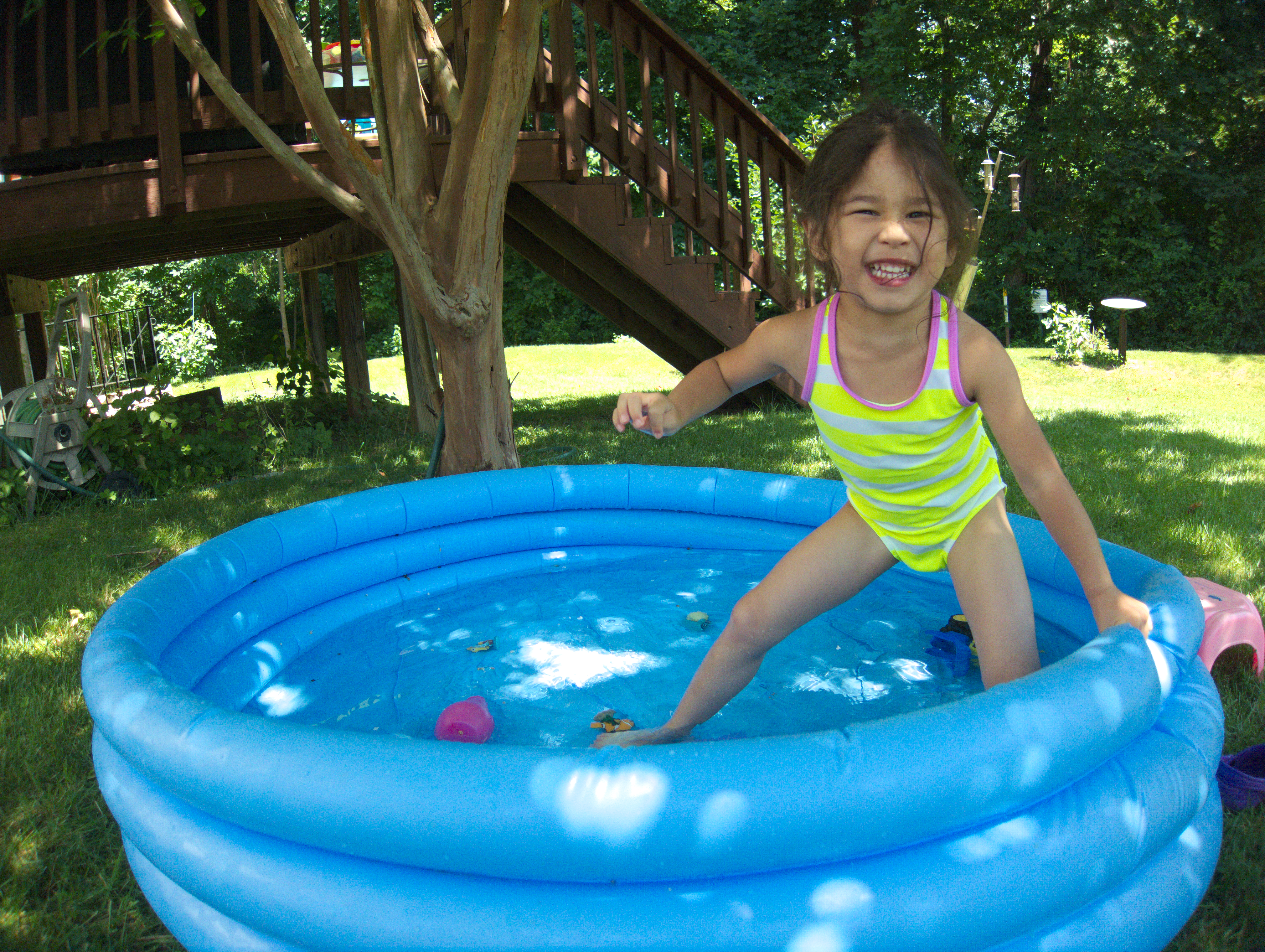 Scarlett Pool 006