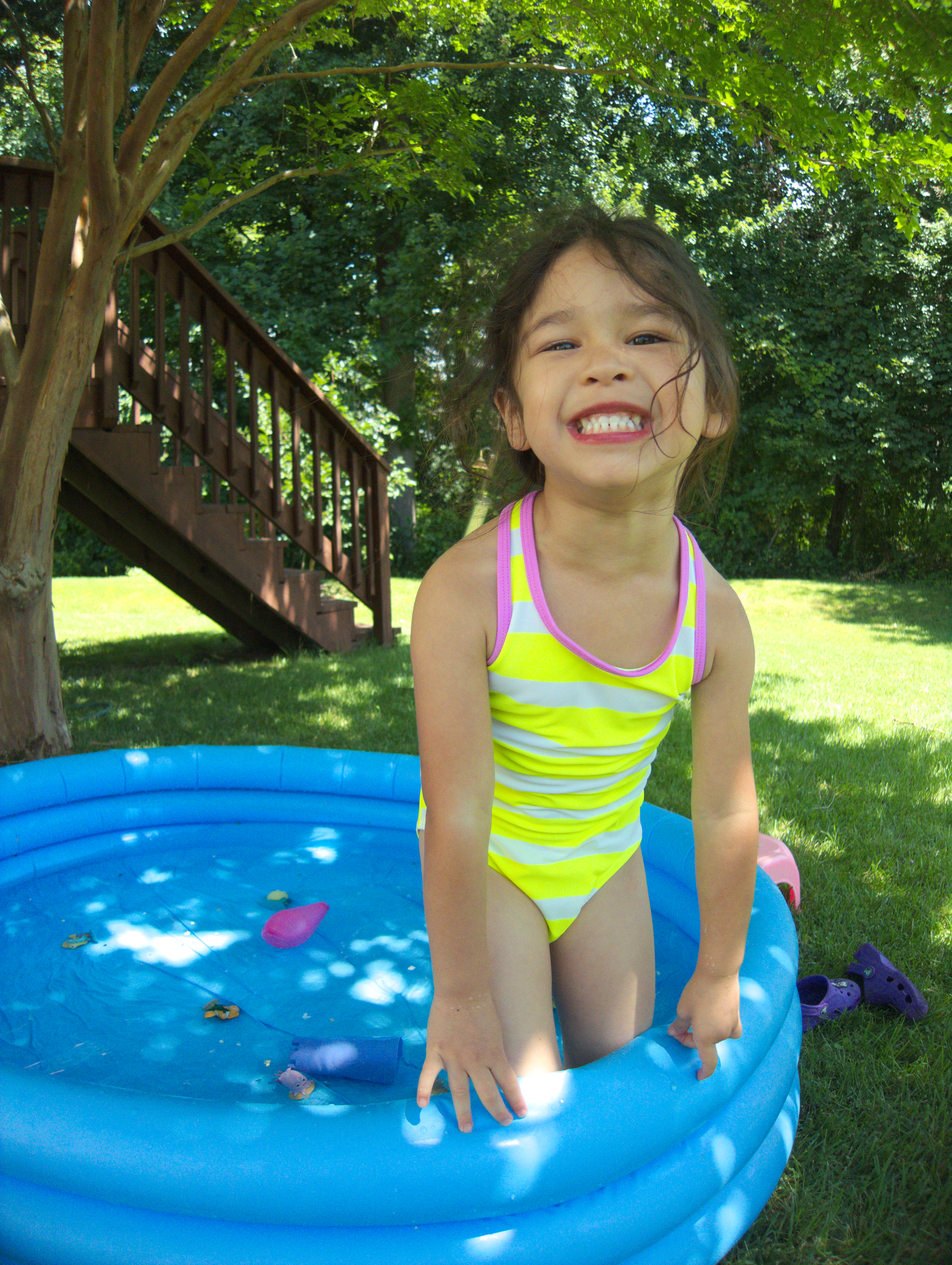 Scarlett Pool 010