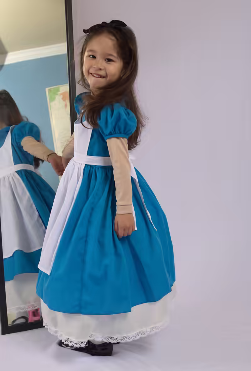 Scarlett-Halloween-Costume-2015-10-25-055