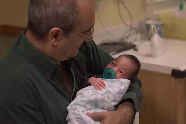 Dad and Sam first look - 2015-12-04–011-2