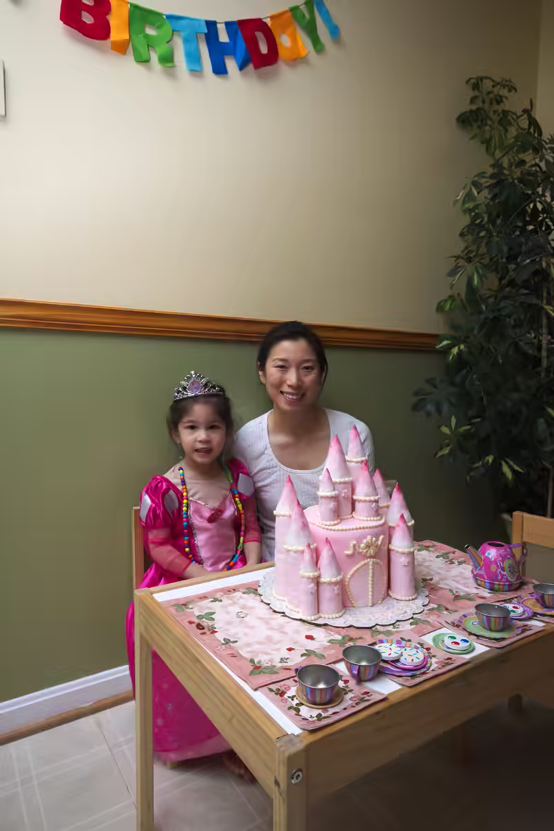 Dina and Scarlett