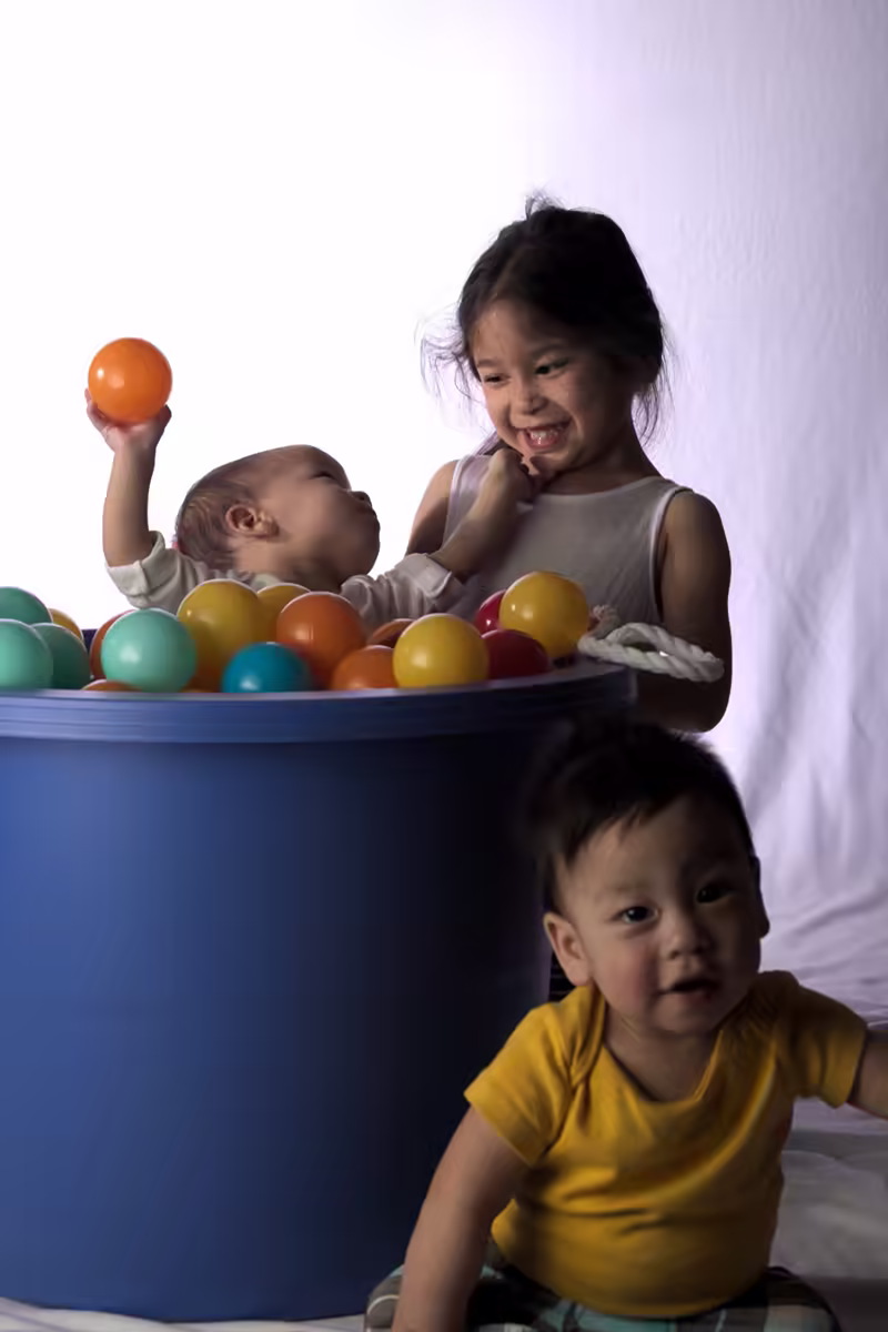 Twins in Purple Bucket - 2016-07-04–060-1