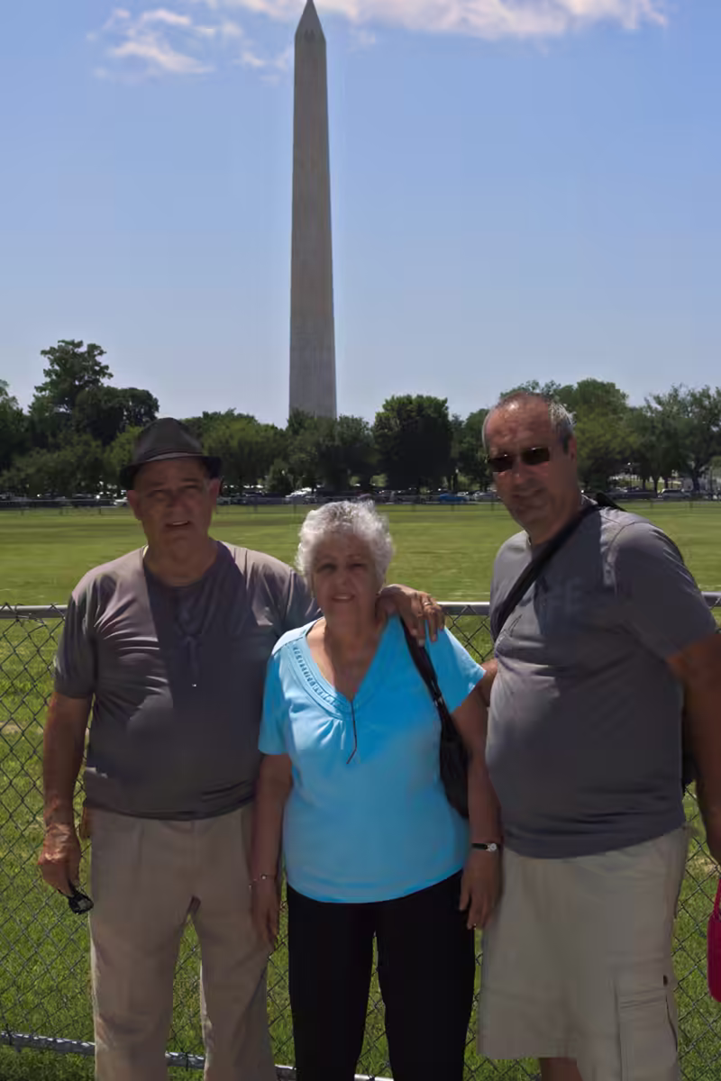 In front of the Washingon Monument