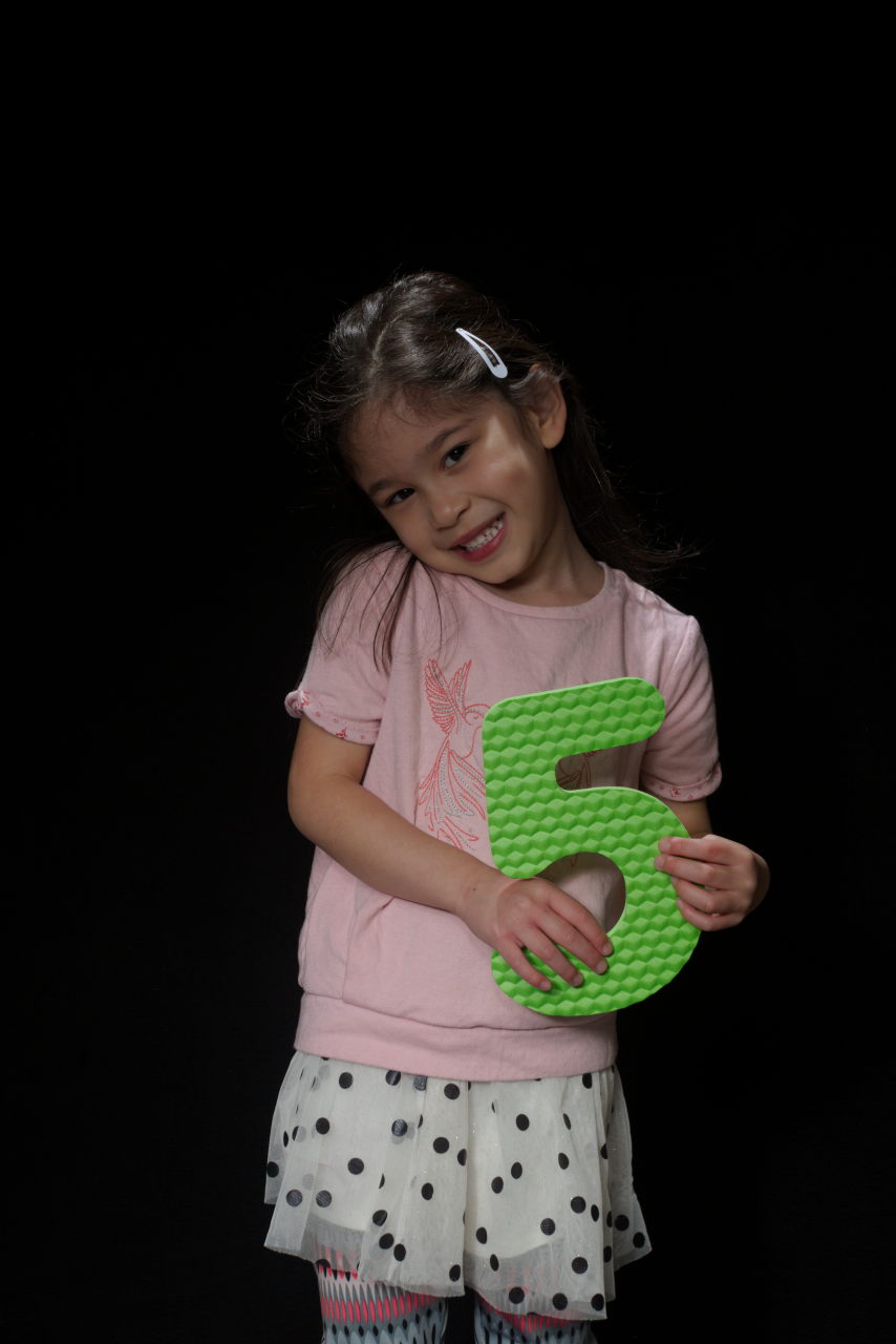 Scarlett 5 yr portrait - 2017-03-02T17:31:32 - 015