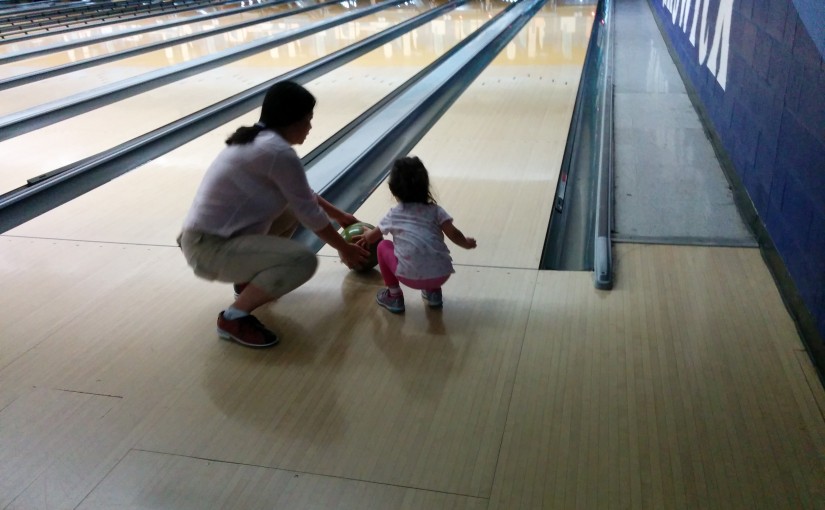 Scarlett Bowls for the First Time